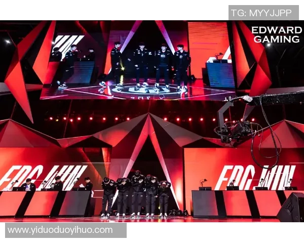 TES鏖战RNG巅峰对决再掀英雄联盟赛场激情风暴