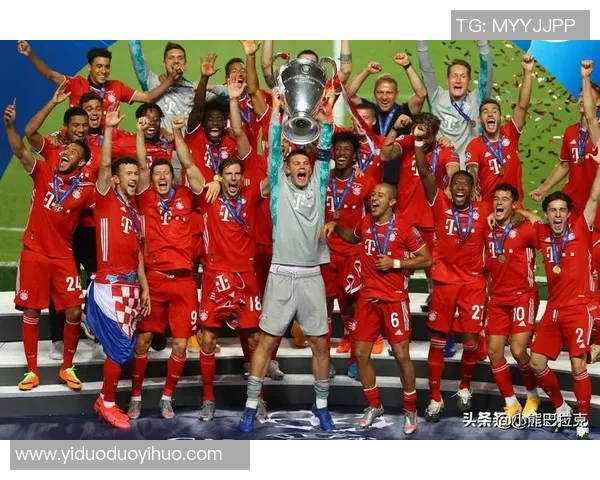 盖德穆勒传奇生涯全面回顾从轰炸机到足坛传奇的辉煌历程 盖德穆勒传奇生涯全面回顾从轰炸机到足坛传奇的辉煌历程