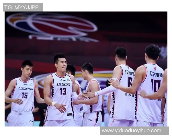 辽宁本钢全力迎战劲敌鏖战四节激燃对决展现球队坚韧精神